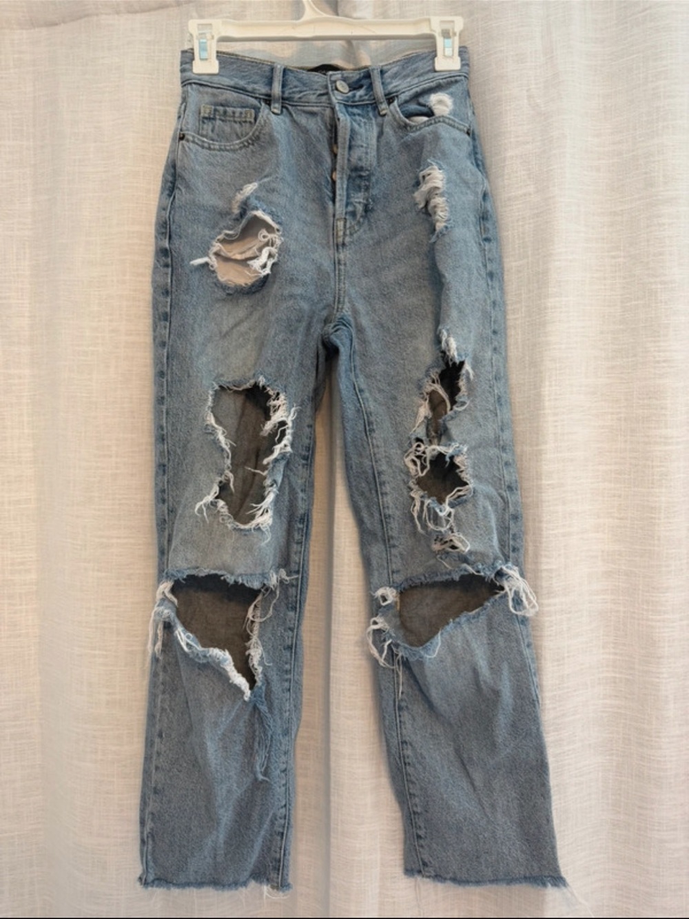 Kendall & Kylie Women’s Distressed High-Waist Jeans - Light Blue